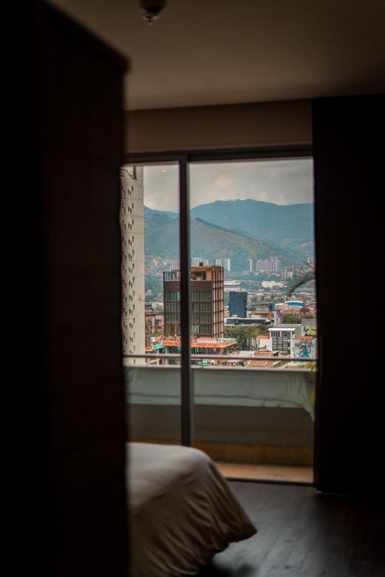 Diez Hotel Categoria Colombia Medellin Bilik gambar View of the city from a hotel